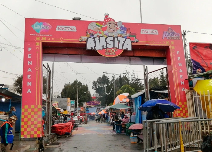 Alasitas-Ingreso a la feria - La Paz Bolivia