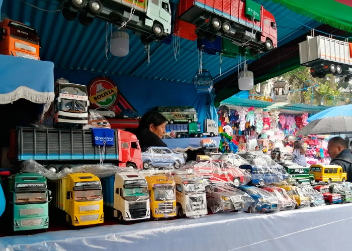 Alasitas-Vehiculos en miniatura - La Paz Bolivia